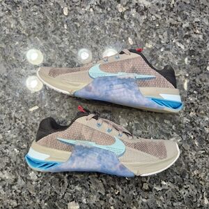 Nike Basketball Metacon 7